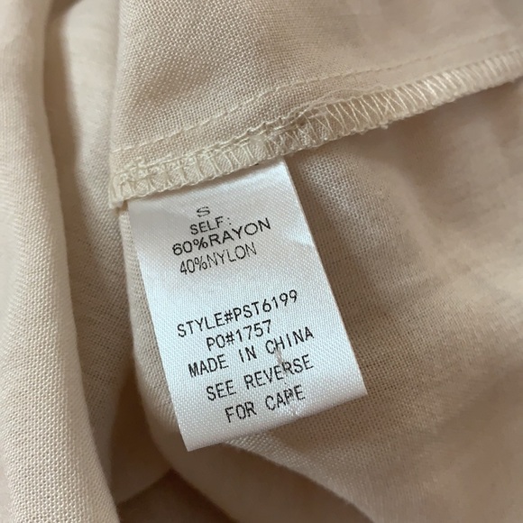 Polagram embroidered peplum top - Picture 6 of 10